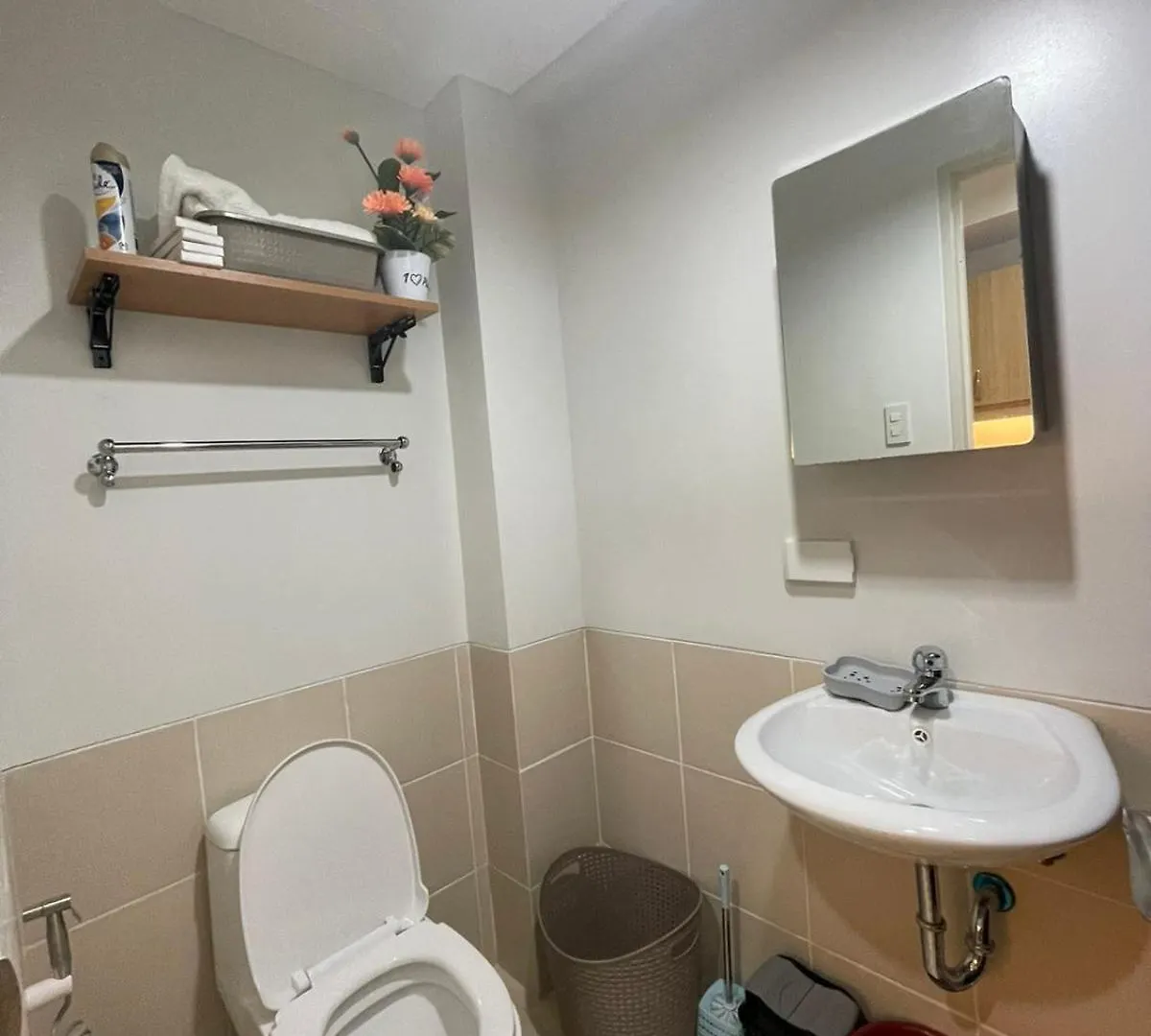 1 Bedroom Condo With Balcony In Verdon Parc Trevans Building Davao City