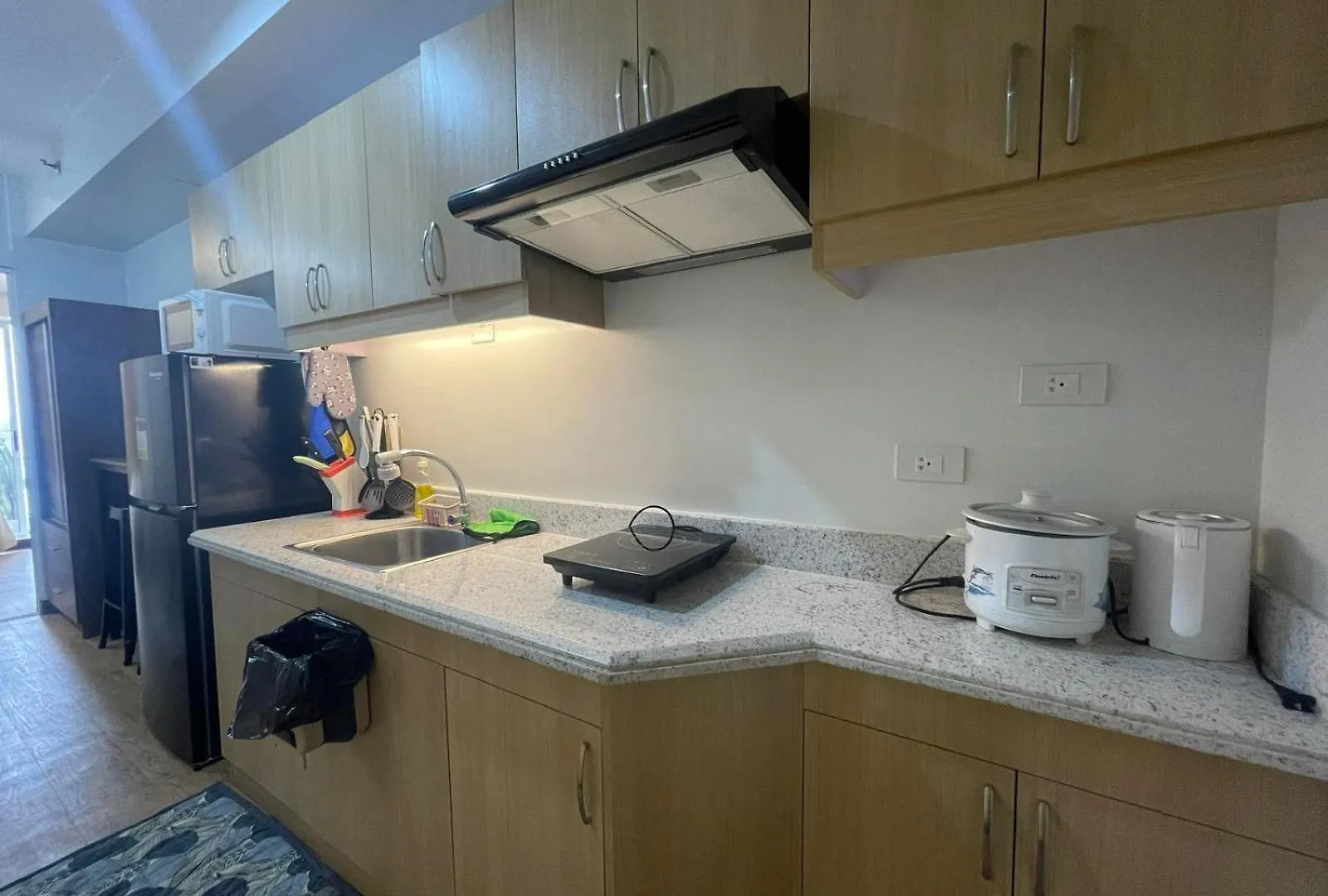 1 Bedroom Condo With Balcony In Verdon Parc Trevans Building Davao City Filipinler