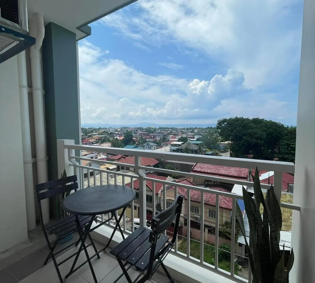 1 Bedroom Condo With Balcony In Verdon Parc Trevans Building Davao City Filipinler